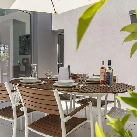 Sena Lion - Splendid Contemporary 3 Bedroom - Private Swimming Pool - Close To Beach * Aroeira (Setubal)