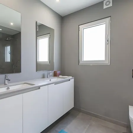Villa Sena Lion - Splendid Contemporary 3 Bedroom - Private Swimming Pool - Close To Beach Aroeira (Setubal)